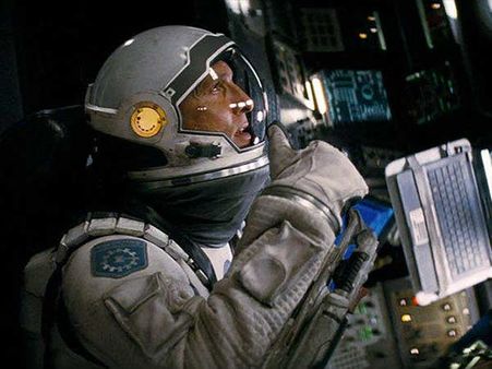 பாக்ஸ் ஆபீஸைக் கலக்கும் இன்டர்ஸ்டெல்லார்... 12 நாளில் 321 மில்லியன் டாலர் அறுவடை