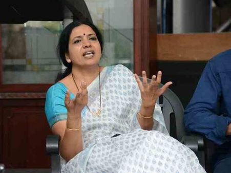 செக் மோசடி வழக்கு... நடிகை ஜீவிதாவுக்கு 2 ஆண்டு சிறை, 25 லட்சம் அபராதம்