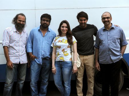 வாசுவும் சிவாவும் ஒண்ணா படிச்சவங்க (விஎஸ்ஓபி).. இது ஆர்யா - ராஜேஷ் படத்தின் தலைப்பு