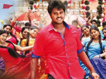 50 லட்சத்தில் செட்... 50 காஸ்ட்யூம்... இது விஜயகாந்த் மகனின் சகாப்தம் கதை!