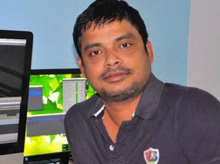 இயக்குநரானார் பிரபல எடிட்டர் ஆன்டனி