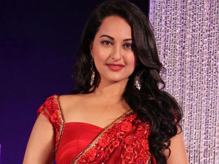 பாகிஸ்தான் நடிகருடன் ஜோடியாகப்போகும் லிங்கா நாயகி