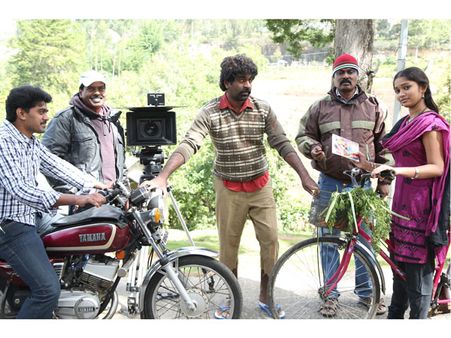 சர்ச்சை புகழ் சாமி படத்துக்கு யு சான்றிதழ்... வியக்கும் கோலிவுட்