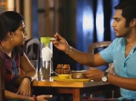 2014ல் ரொமான்ஸ் ஜோடிகளின் செல்லச் சண்டைகள்: இவங்க சண்டை எப்ப ஓயும்?