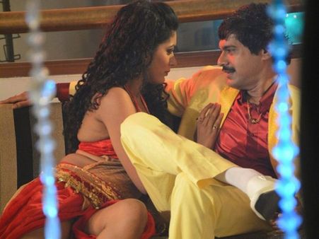 கவிதாவும் கண்ணதாசனும் காதலிக்க போறாங்க…