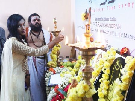 ரஜினி பிறந்தநாளில் துவங்கிய தல தளபதி களத்துல...