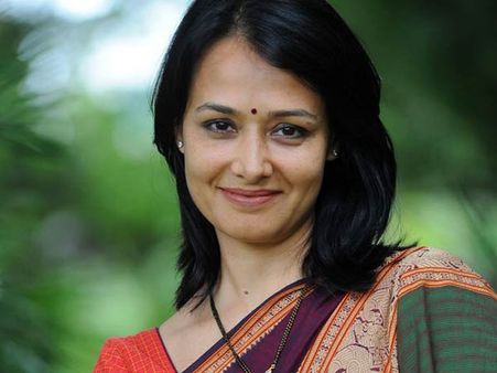 2014 பிளாஷ்பேக்: தமிழ் சினிமாவிற்கு வந்த மயிலு... ஜோதிகா... கவுதமி