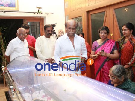 என்னை ஒரு மகனாகவே பார்த்துக் கொண்டவர் கே பாலச்சந்தர் - ரஜினிகாந்த்