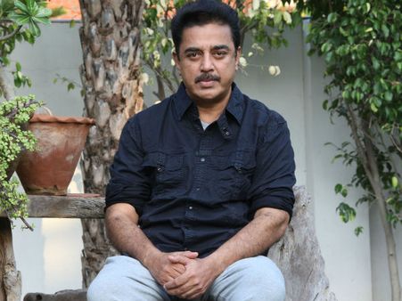 'குரு' பாலச்சந்தர் இறுதி சடங்கில் பங்கேற்க முடியாத சூழ்நிலையில் 'சீடர்' கமல்ஹாசன்