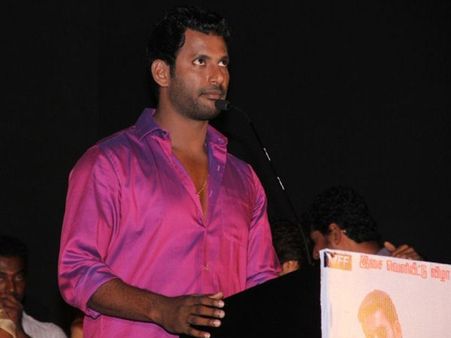 நீ லண்டன் லட்டு நான் மதுரை புட்டு... - ஹன்சிகாவை வர்ணித்த விஷால்