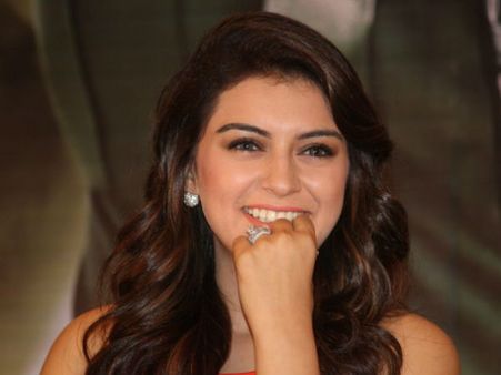 தயாரிப்பாளர்களை ரத்தக் கண்ணீர் வடிக்க வைக்கும் ஹன்சிகா?