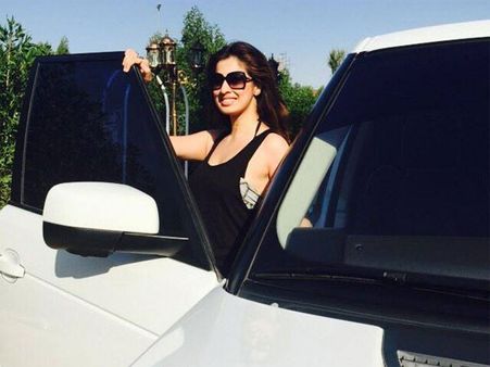 எனக்கு நாலு பாய் பிரண்ட் இருக்காங்க... டோணி ஒரு கறை: ராய் லட்சுமி