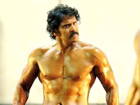 கத்தி, லிங்கா சாதனையை முறியடிக்கத் தவறிய ஐ... கேரளாவில் மட்டும் சாதனை.. மற்ற இடங்களில் சறுக்கல்!