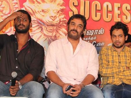 விஷாலை வைத்து உலகம் சுற்றும் வாலிபன் மாதிரி படம் தர ஆசை! - சுந்தர் சி