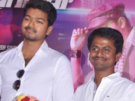 கத்தி கதை திருட்டு விவகாரம்: முருகதாஸ், விஜய்க்கு மீண்டும் சம்மன்