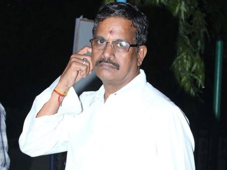 முடங்கிக் கிடக்கும் 200 படங்களை வெளியிட முயற்சி! - தயாரிப்பாளர் சங்கம்