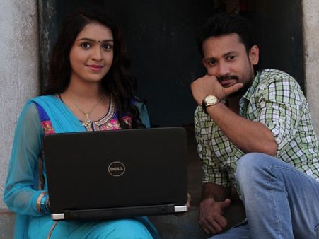 தண்ணியப் பாத்தா பயமில்ல.. தண்ணில வண்டி ஓட்டறவங்கள பாத்தாதான்...! - நாயகி நேஹா