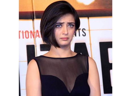 நான் அம்மா போன்று ஸ்டிராங், அப்பா போன்று நாத்திகவாதி: அக்ஷரா ஹாஸன்