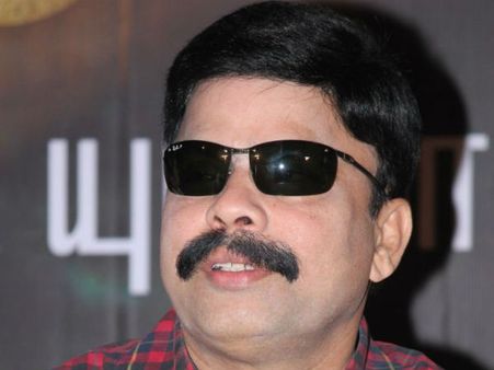 வாயால் தனக்கு தானே ஆப்பு வைத்துக் கொண்ட பவர்ஸ்டார்