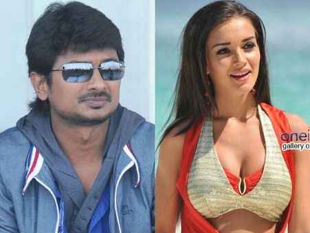 கொச்சியில் டூயட் பாடும் உதயநிதி – எமி ஜாக்சன்