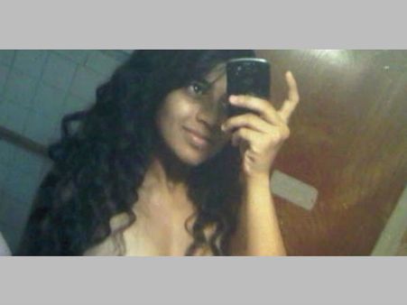 'அந்த நிர்வாண செல்ஃபி படங்களில் இருப்பவர் ஸ்ரீதிவ்யாவா?'