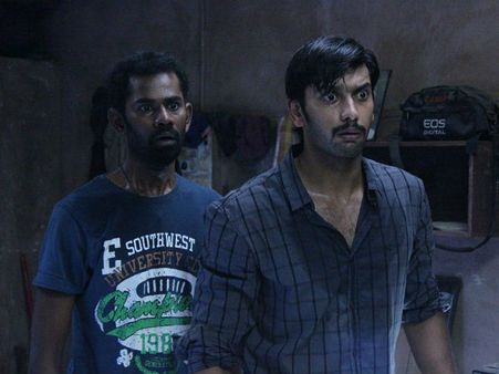 ஹீரோயின் பேரைச் சொல்லாமலேயே... திகில் கிளப்ப வரும் ‘டிமாண்டி காலனி’!