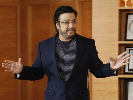 அனேகன் ஓடும் ஷோக்குல.. 2வது முறையாக 