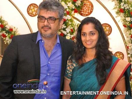 விரைவில் 'குட்டி தல'க்கு பெயர்சூட்டு விழா