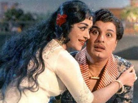 எம்ஜிஆரின் எங்க வீட்டுப் பிள்ளை ரீமேக்... ஹீரோவாக நடிக்கும் அதிர்ஷ்டம் யாருக்கோ?