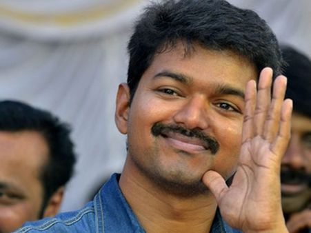 ரஜினியை போன்று 'மூன்று முகம்' காட்டத் துடிக்கும் விஜய்