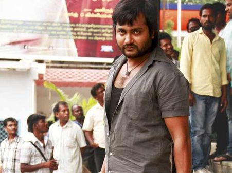 மீண்டும் களமிறங்கியது லஹரி மியூசிக்.. 'மசாலா படம்' இசை உரிமையை வாங்கியது!