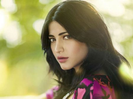 'நீ ஆந்திர மந்திரியா இருந்தா எனக்கென்ன.. ஆஃப் பண்ணு போனை!'- 'அசால்ட்' ஸ்ருதிஹாஸன்