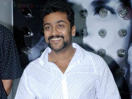 சூர்யாவை இயக்கப் போகும் சதுரங்க வேட்டை வினோத்!