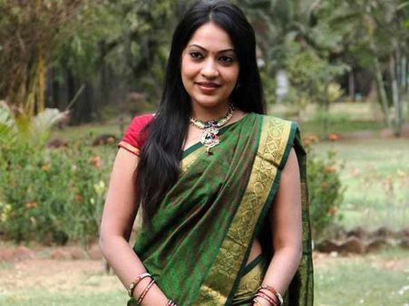 எனக்குக் காதலைப் புரிய வைத்ததே மணிரத்தினம்தான்.. மனம் திறக்கும் ரம்யா!