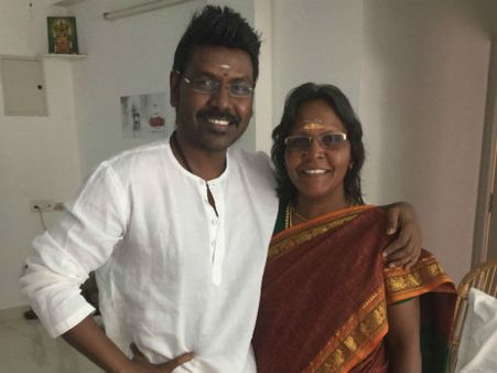 அன்னையர் தினத்தன்று அம்மாவுக்கு கோயில் கட்டும் ராகவா லாரன்ஸ்!