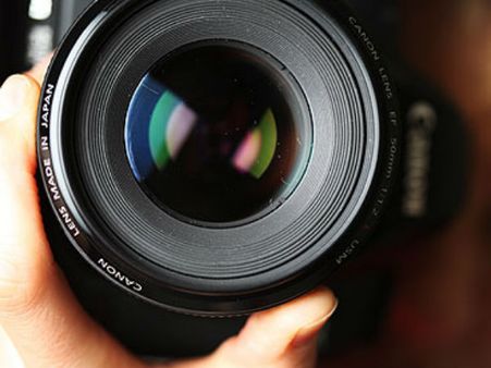 உதவி இயக்குநர், கேமராமேன் குளத்தில் மூழ்கி பலி: ஆந்திராவுக்குப் போன இடத்தில் சோகம்!