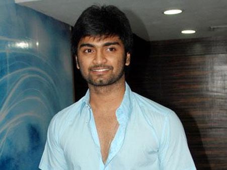 சீனு ராமசாமியின் அடுத்த ஹீரோ பரதேசி 