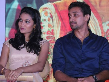 இருவர் ஒன்றானால் பட ஜோடி நிஜத்திலும் ஒன்றானது