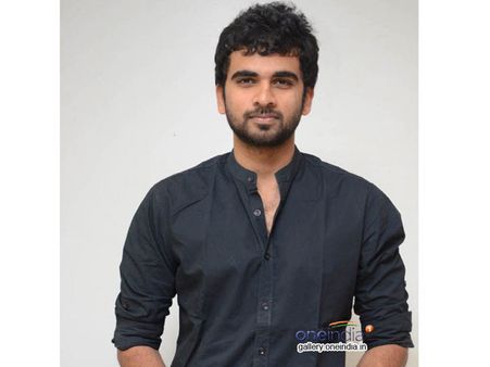 எங்கிட்ட மோதாதே, பேரை தேடிய நாட்கள்... ஈராஸின் சிக்கன பட்ஜெட் படங்கள்!