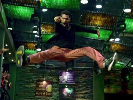 டான்ஸ் உலகின் சச்சின் டெண்டுல்கர் பிரபுதேவா: வருண் தவான்