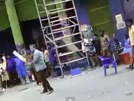 ஷூட்டிங் ஸ்பாட்டில் கிரிக்கெட் விளையாடி மகிழ்ந்த அஜீத்