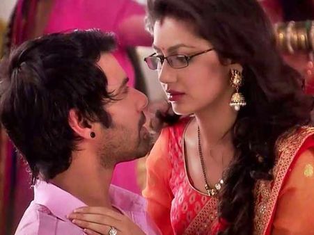 பலே பாலிமர்... தூக்கி நிறுத்தும் டப்பிங் சீரியல்கள்!