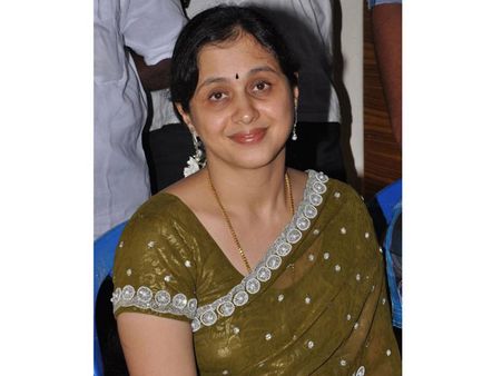 கோலங்கள் அபியின் 40 வது பிறந்த நாள் இன்று