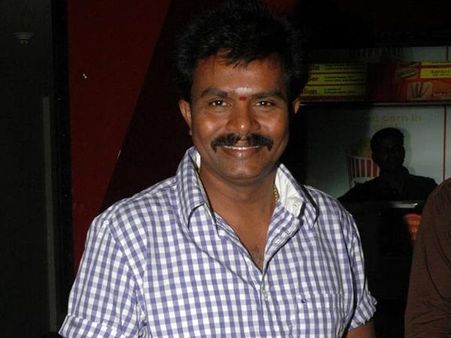 ட்விட்டரில் மோசடி.. கமிஷனர் அலுவலகத்தில் இயக்குநர் ஹரி புகார்!