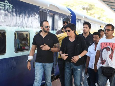 இயக்குனர் ரோஹித் ஷெட்டியுடன் பணியாற்றுவது ரொம்ப கஷ்டம்: ஷாருக்கான்