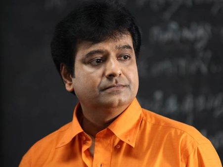 அரசியலுக்கு வந்தால் நடிப்பை தொடரக் கூடாது! - நடிகர் விவேக்