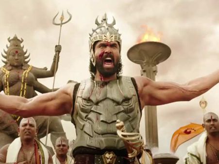 பாகுபலியை ஆஹா ஓஹோ என பாராட்டிய தணிக்கை குழுவினர்!