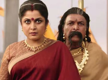 பாகுபலி.. முதல் நாள் வசூல் ரூ. 30 கோடியைத் தாண்டும் - இது பாக்ஸ் ஆபீஸ் கணிப்பு!