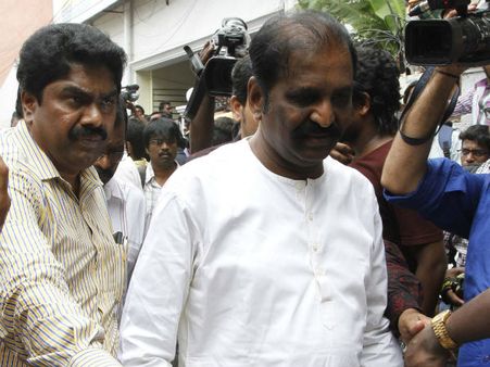 இந்த நூற்றாண்டில் அதிகம் வாசிக்கப்பட்ட ஆர்மோனியம் அடங்கிவிட்டது!