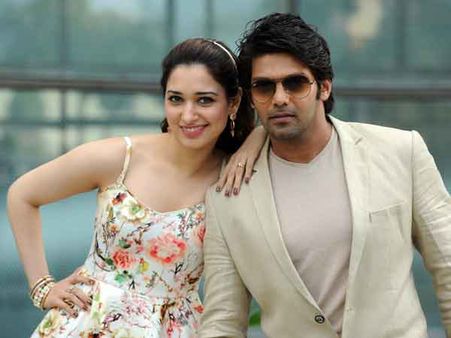 ஆகஸ்ட் 14-ல் 'வாசுவும் சரவணனும் ஒண்ணா படிச்சவங்க' ரிலீஸ்!